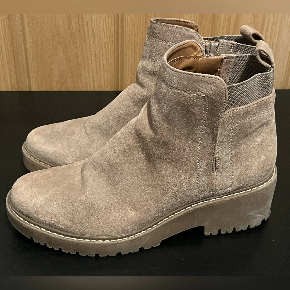 White Mountain Women's Dear Faux Suede Booties Ankle Boots